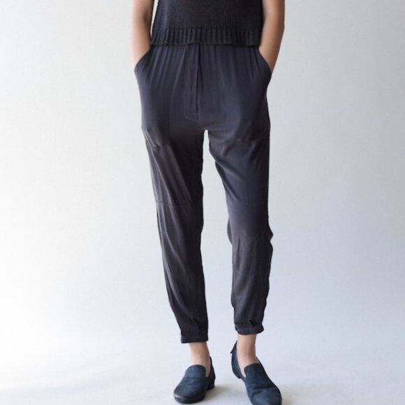 Private 0204 Silk Cropped Pants Relaxed Fit Womens Size Large Charcoal Gray New - Picture 1 of 12
